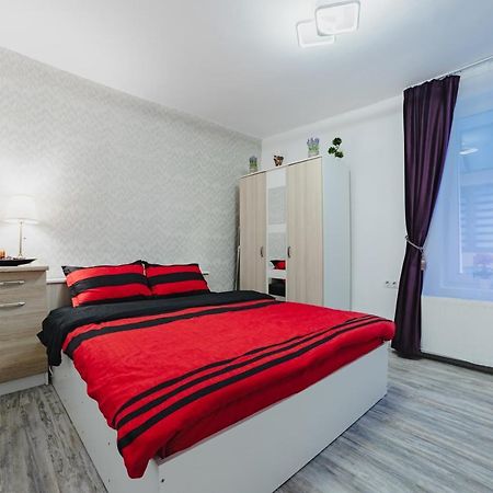 Studio Central Poarta Schei Брашов Екстер'єр фото